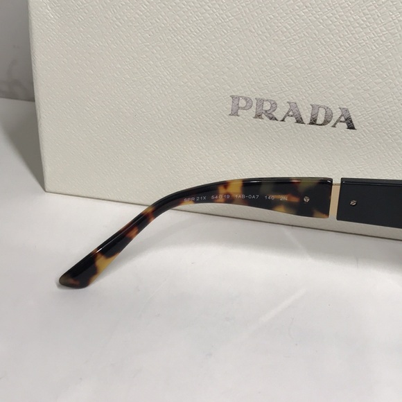 New Authentic Prada Black Square Sunglasses SPR 21x 1AB-0A7 - Picture 10 of 14
